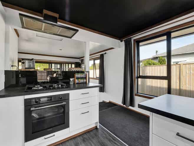 124 Miranda Street, Stratford