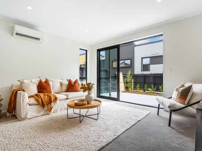 14 Waka Moana Drive, Hobsonville