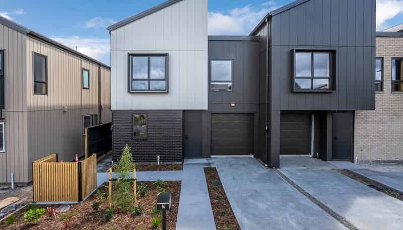 16 Waka Moana Drive, Hobsonville