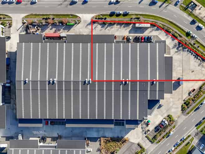 Large Secure Yard with Warehouse & Office to Match