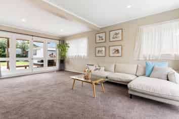 30 London Street, Te Atatu Peninsula