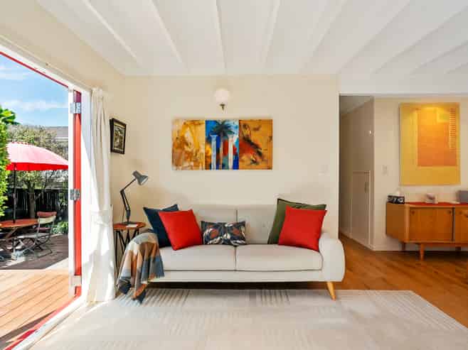 9B Eden View Road, Sandringham