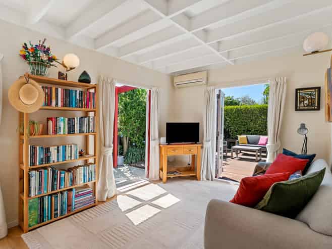 9B Eden View Road, Sandringham