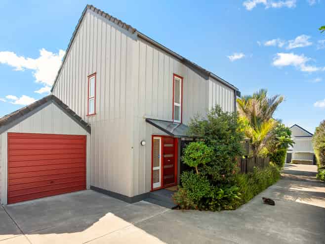 9B Eden View Road, Sandringham