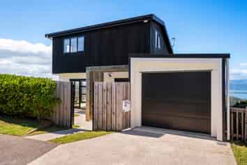 26 Jaunpur Crescent, Broadmeadows