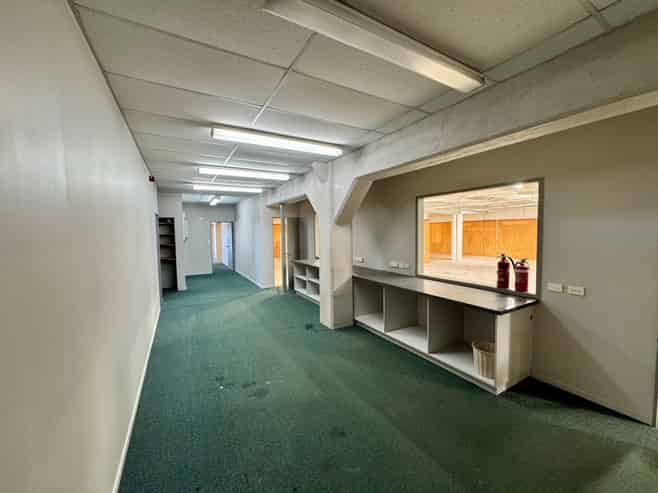 Profile with scale and location