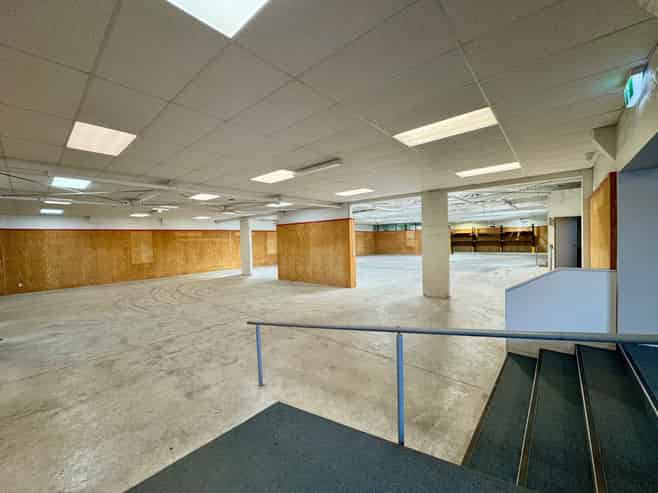 Profile with scale and location