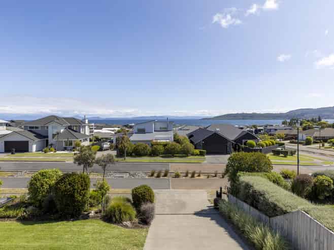 26 Ernest Kemp Rise, Wharewaka
