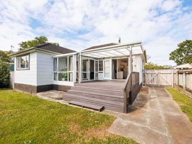 32 Poole Street, FEILDING