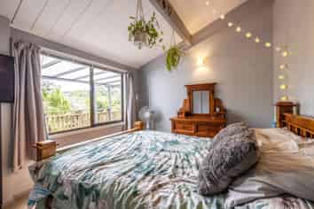 37C Ocean Road, Surfdale