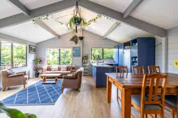 37C Ocean Road, Surfdale