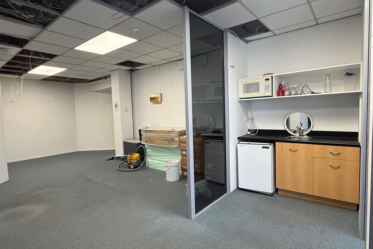 Compact Office No. 2 - Fler