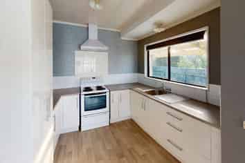 14 Sheffield Place, Springvale