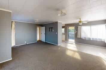 14 Sheffield Place, Springvale