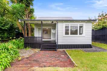 15  Myrtle Street, Western Springs