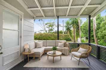 15  Myrtle Street, Western Springs