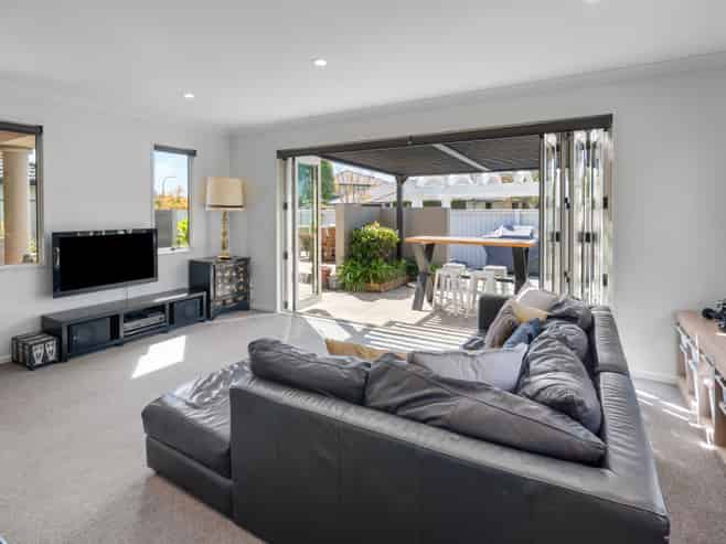 12 Annaby Drive, Northwood