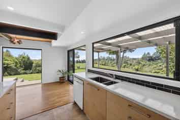 Lot 1, 72 Belk Road South, Omanawa