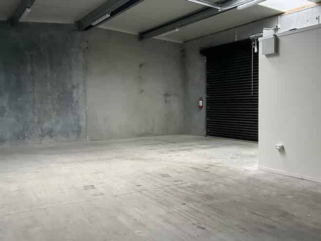 Small warehouse with office in Rolleston