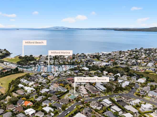 2/35 Rangitoto Terrace, Milford