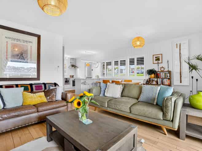 2/35 Rangitoto Terrace, Milford