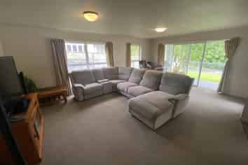 2/98A Riverside Road, Whataupoko