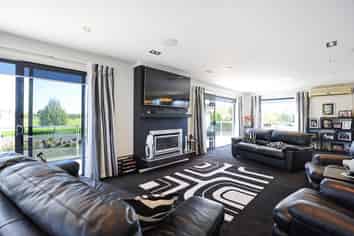 2 Ludlow Drive, Huntingdon