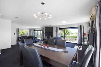 2 Ludlow Drive, Huntingdon