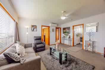 10 Ashcroft Street, Pirimai