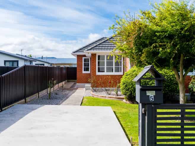 5 Queen Street, Mosgiel