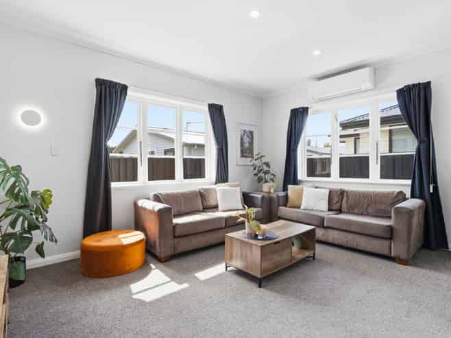 5 Queen Street, Mosgiel