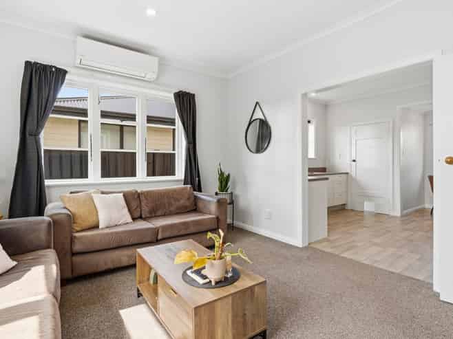 5 Queen Street, Mosgiel