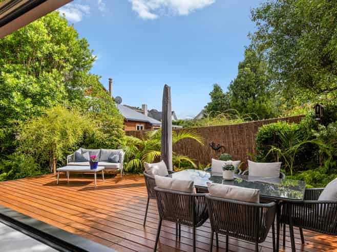 3/3 Marie Avenue, Red Beach