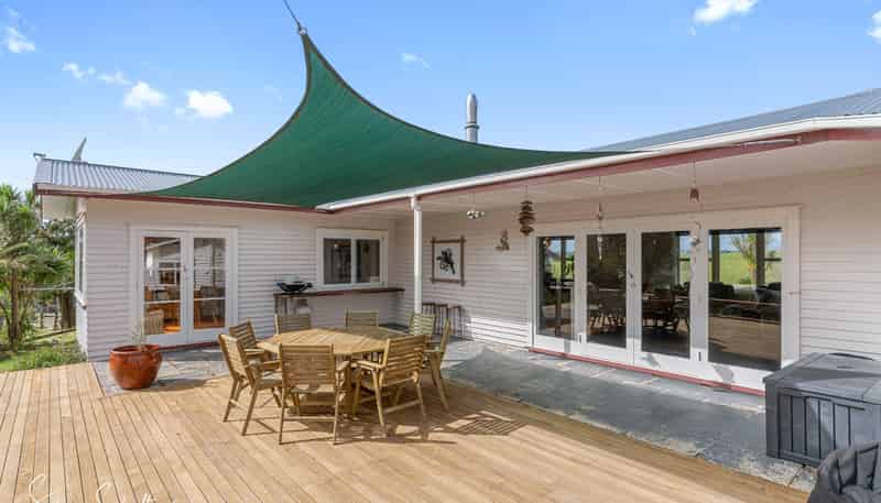 624  Golden Stairs Road, Maungaturoto