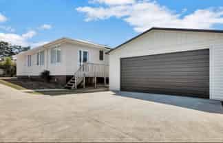 10 Lake Ora Road, Kamo