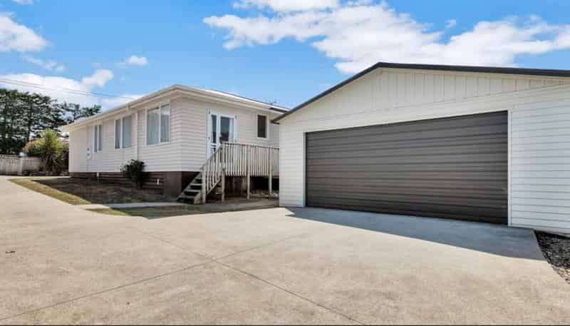 10 Lake Ora Road, Kamo