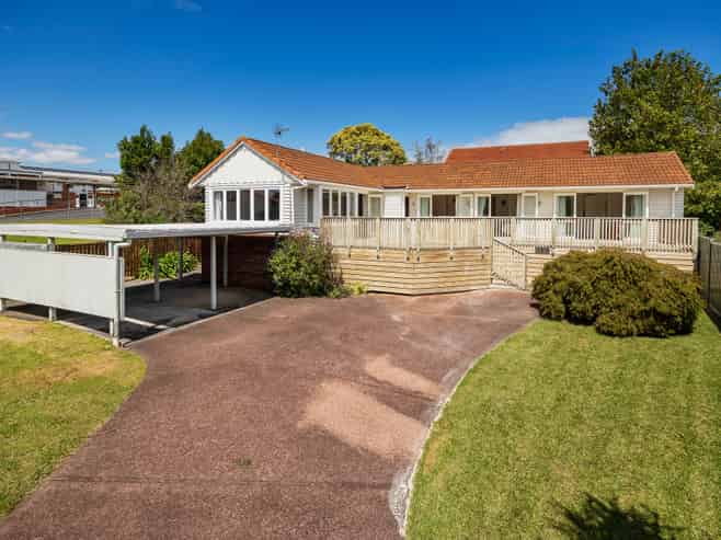 42 Bolton Street, Blockhouse Bay