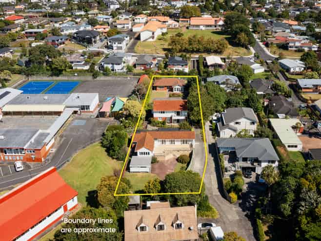 42 Bolton Street, Blockhouse Bay