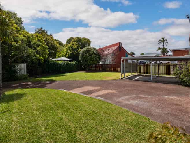 42 Bolton Street, Blockhouse Bay