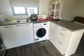 1/6 Burton Street, Waiwhakaiho