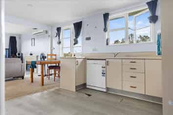 77 Moa Street, Piopio