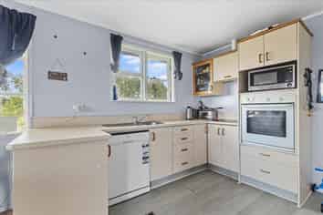 77 Moa Street, Piopio