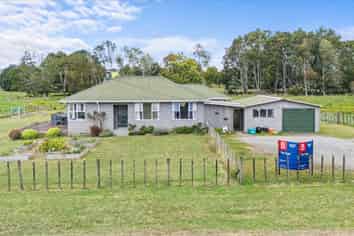 77 Moa Street, Piopio