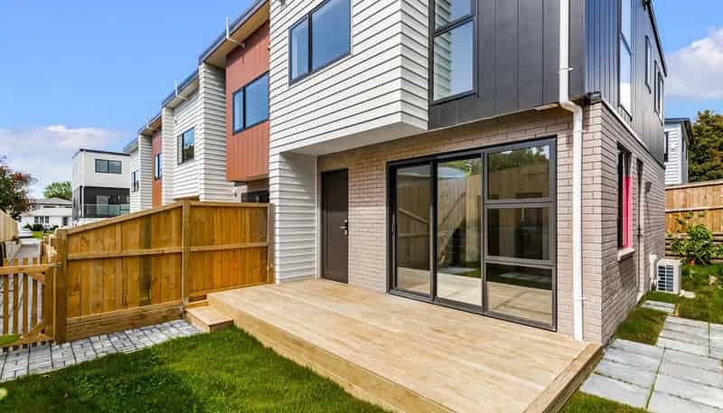 7/22 Coniston Avenue, Te Atatu South