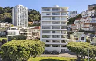 9/202 Oriental Parade, Oriental Bay