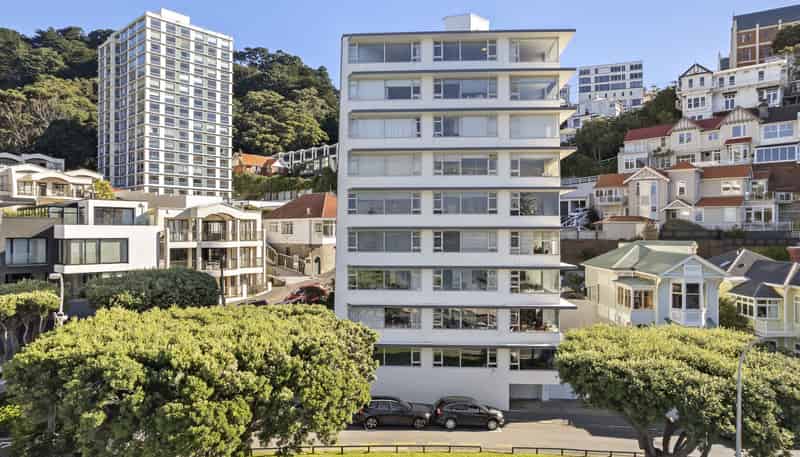 9/202 Oriental Parade, Oriental Bay