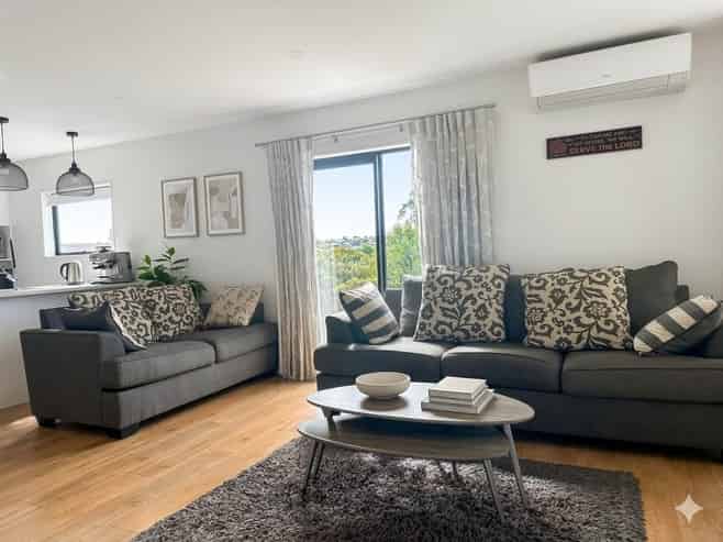 13 Nga Waka Place, Mangere