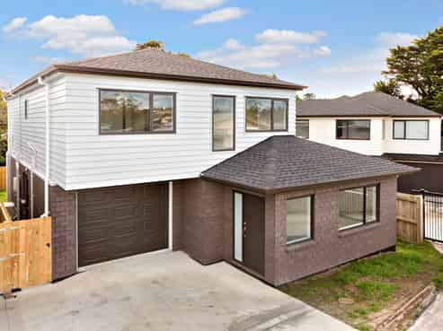 18B Riverpark Crescent, Henderson