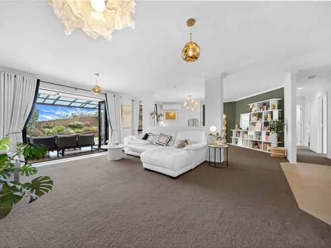 24 St Clair Place, Browns Bay