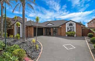 24 St Clair Place, Browns Bay